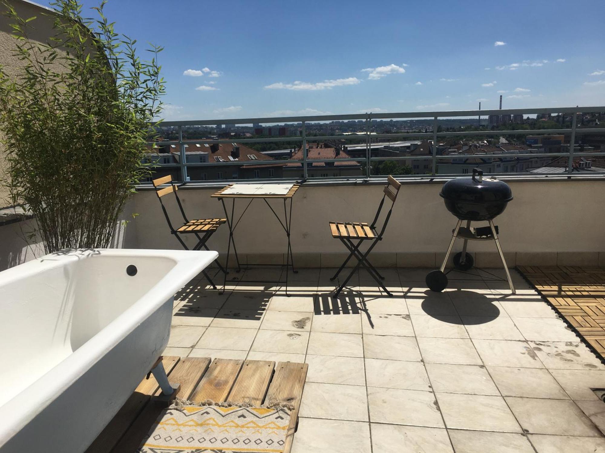 Apartament With Large Terrace Praga